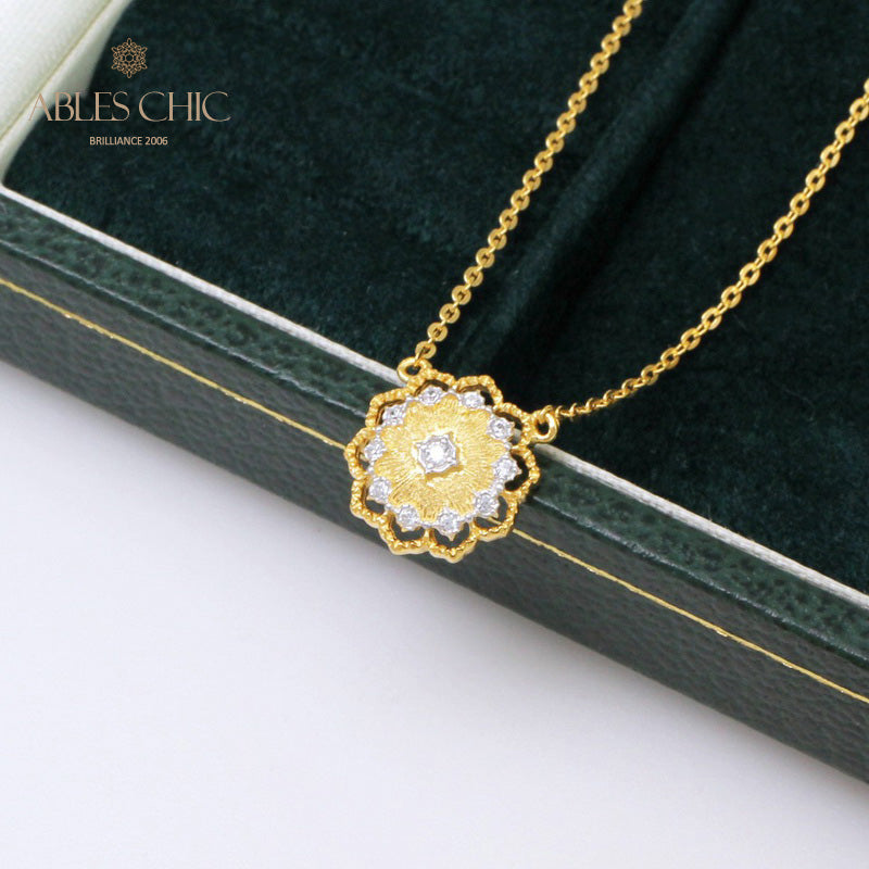 Seidige Blumenkette 5327