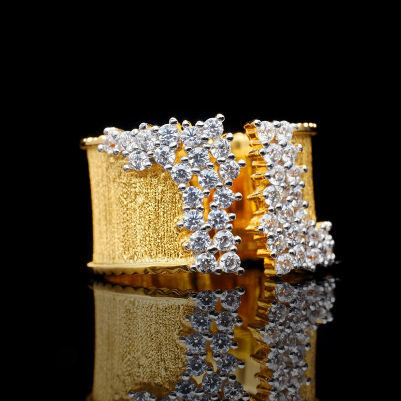 Blumenring mit Zirkonia-Verzierung 5572