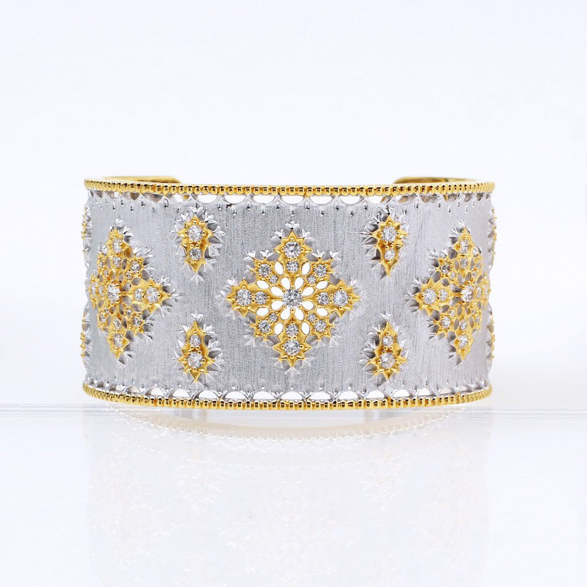 Seidiges Blumenarmband 5002