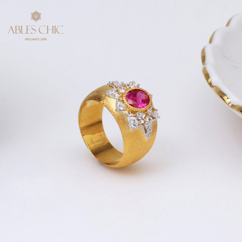Seidiger Ring mit Rubinblüte 5078