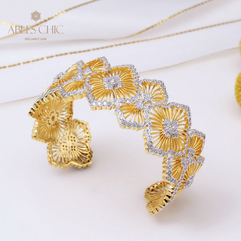 Ikonisches Blumenarmband 5250