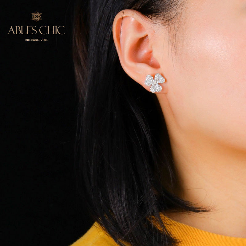 Gepflasterte Blütenblätter-Blumenohrringe 5541