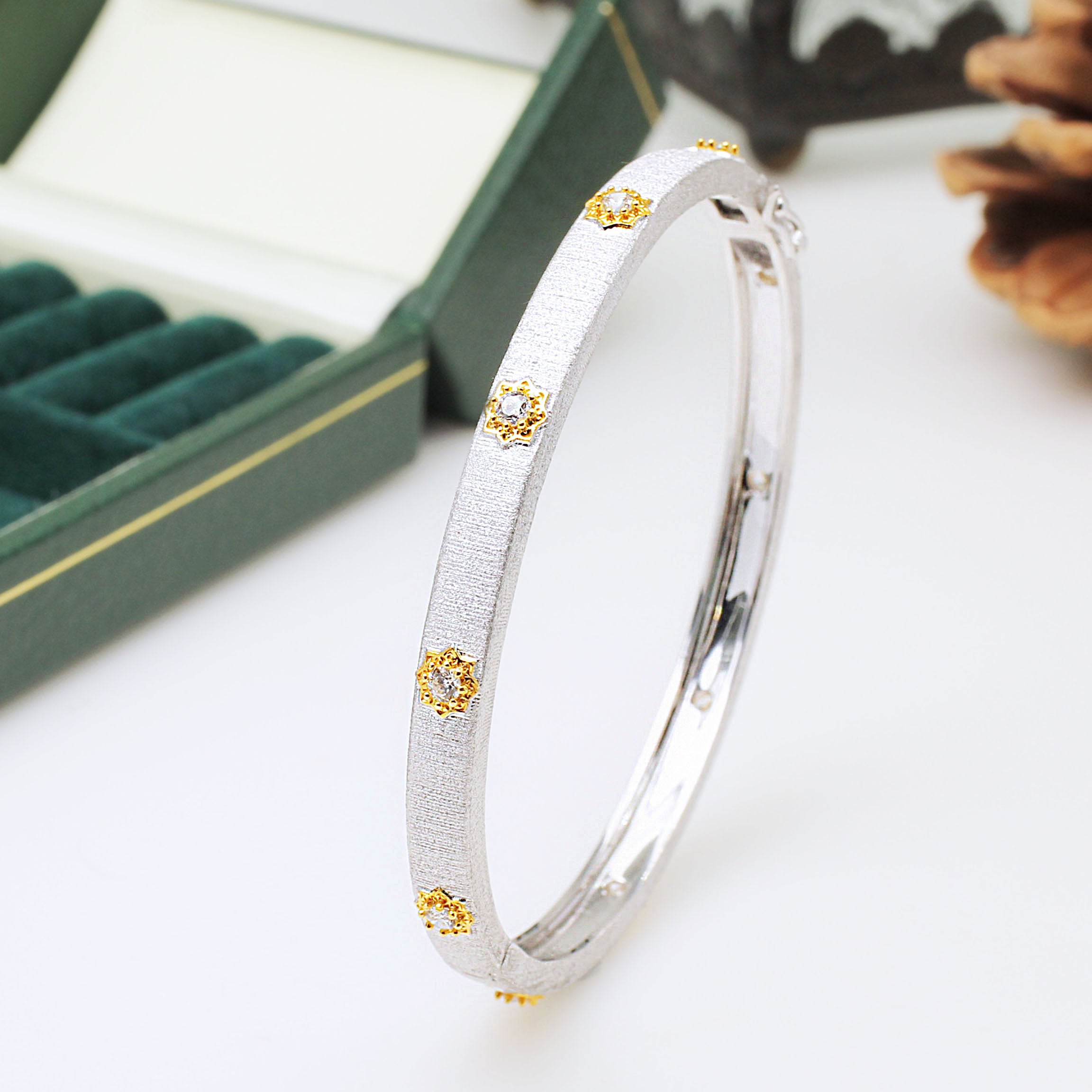 Armband mit Blumensternen 5026