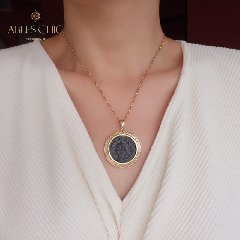 Nur Medaillonanhänger mit Artefakt des römischen Kaisers