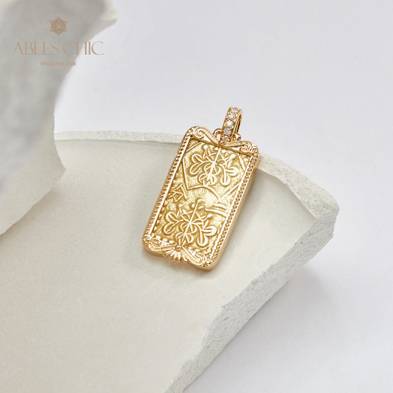 Nur länglicher Goldmedaillon-Anhänger