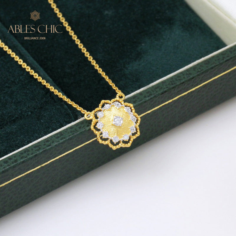 Seidige Blumenkette 5327