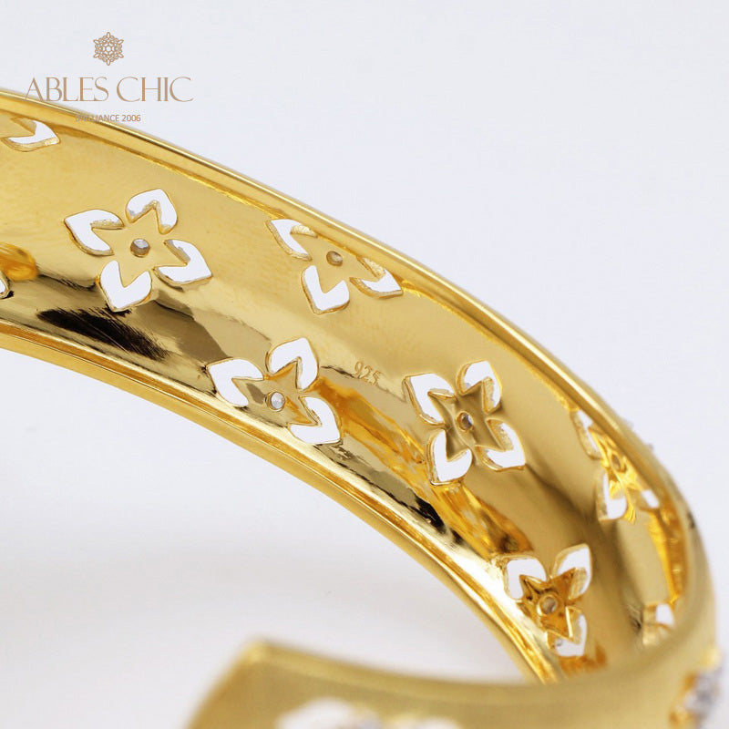 Silky Clovers Blumenarmband 5058