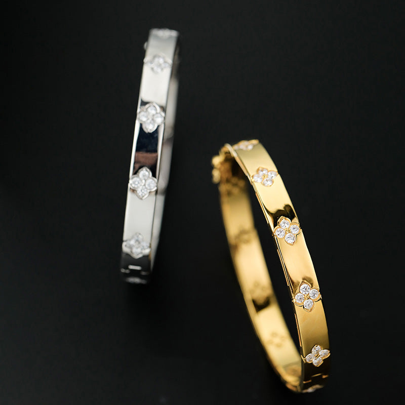 Hochglanzpoliertes Kleeblatt-Armband 203707