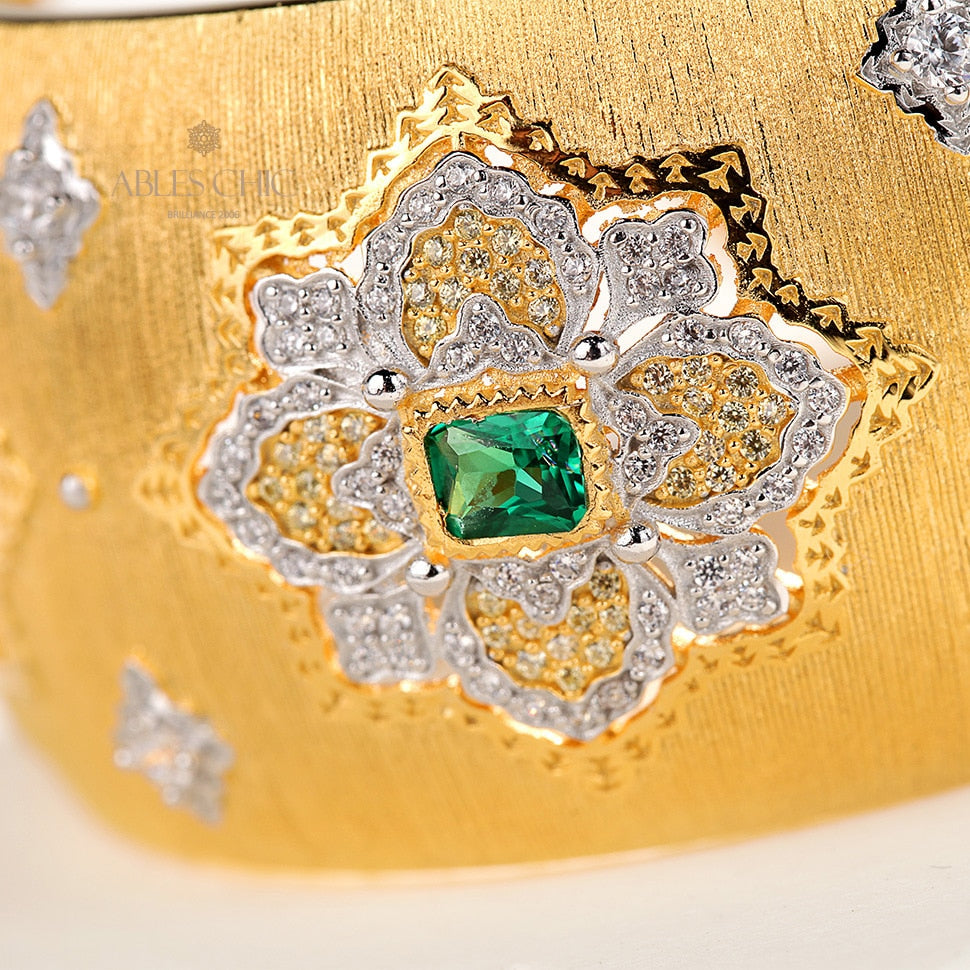 Dichtes Laubsägen-Smaragd-Blumenarmband 5232