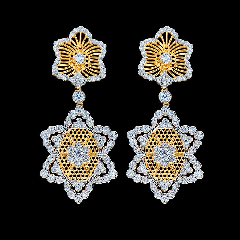 Ohrringe „Eloquence“ mit Blumenbesatz 5907