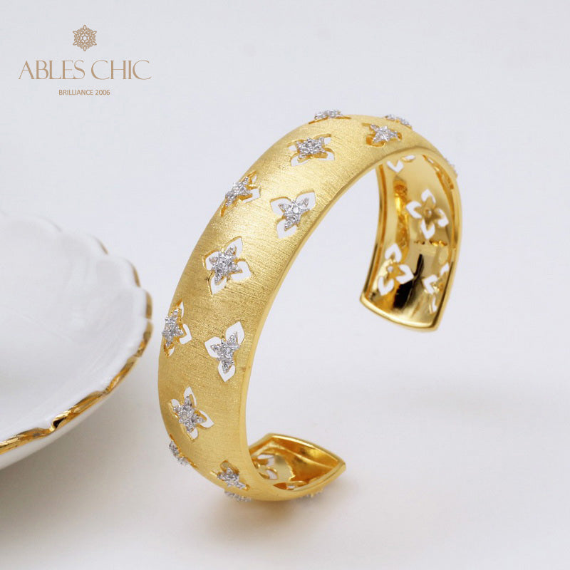 Silky Clovers Blumenarmband 5058