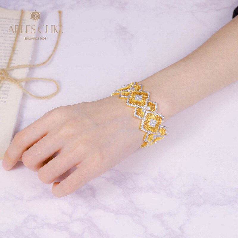 Ikonisches Blumenarmband 5250