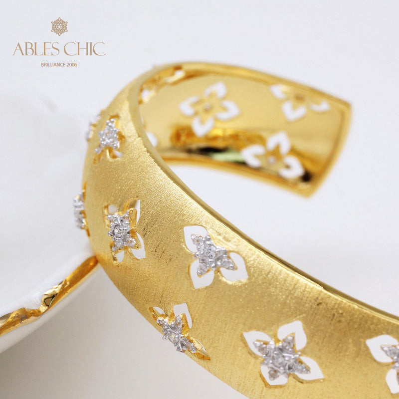 Silky Clovers Blumenarmband 5058