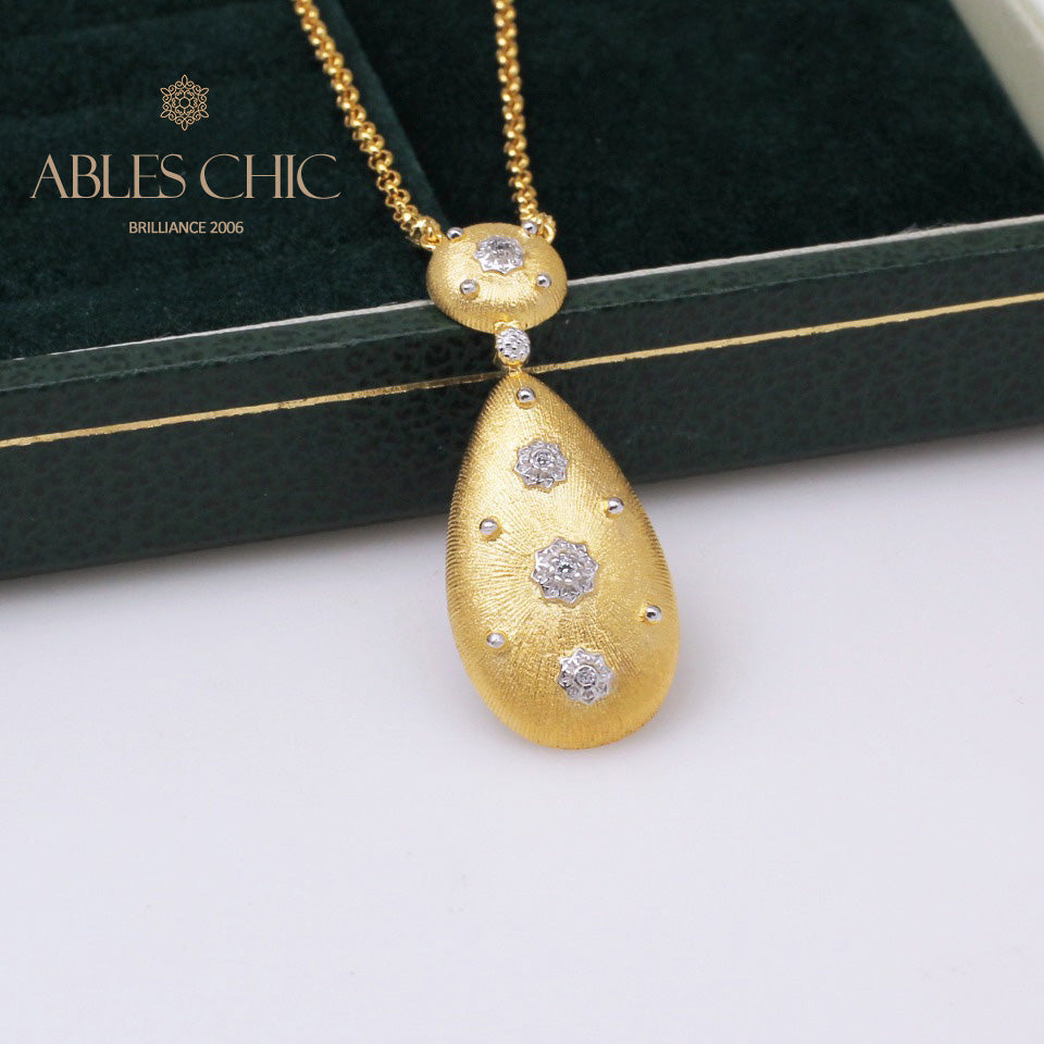 Seidige Tropfen-Blumenkette 5024