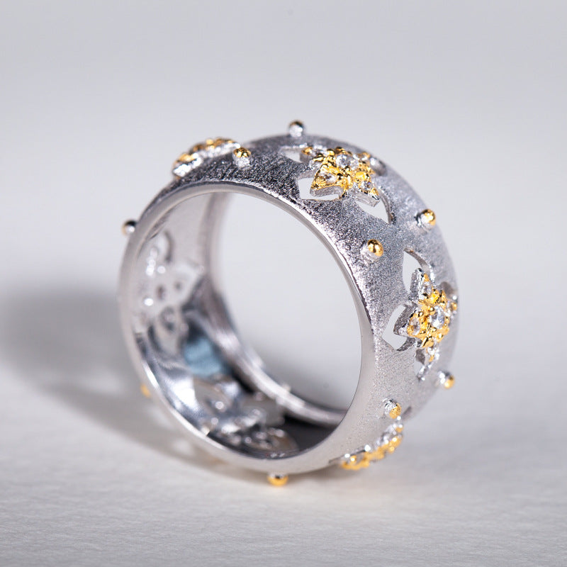 Seidiger CZ-Kleeblatt-Blumenring 5571