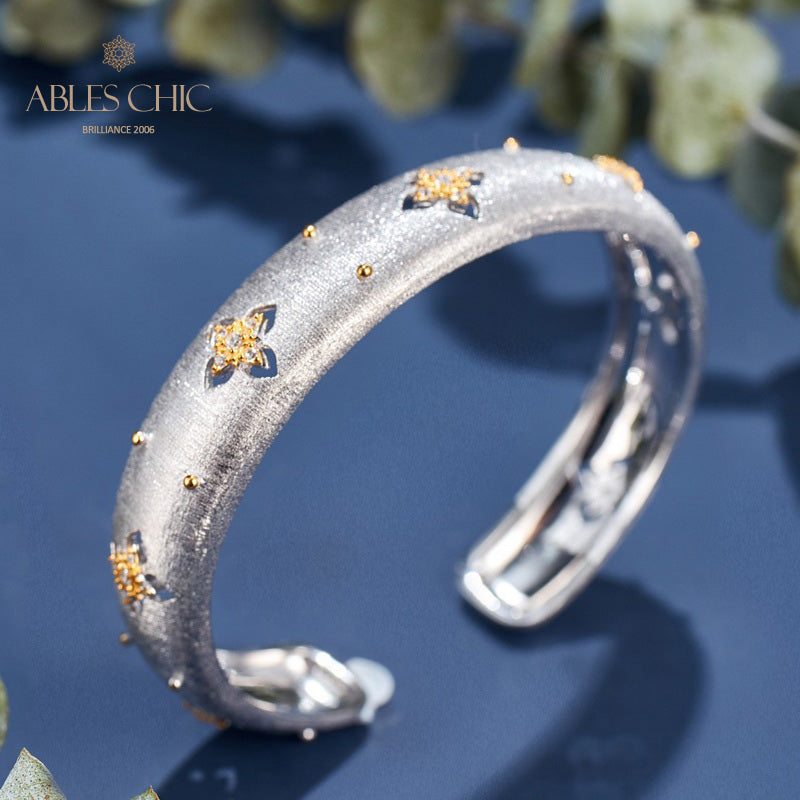 Seidiges Kleeblatt-Armband 6105