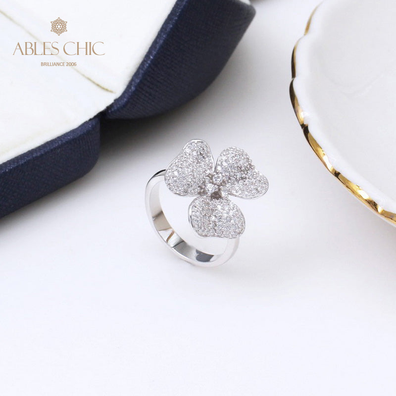 Gepflasterter Rosenblütenring 5303