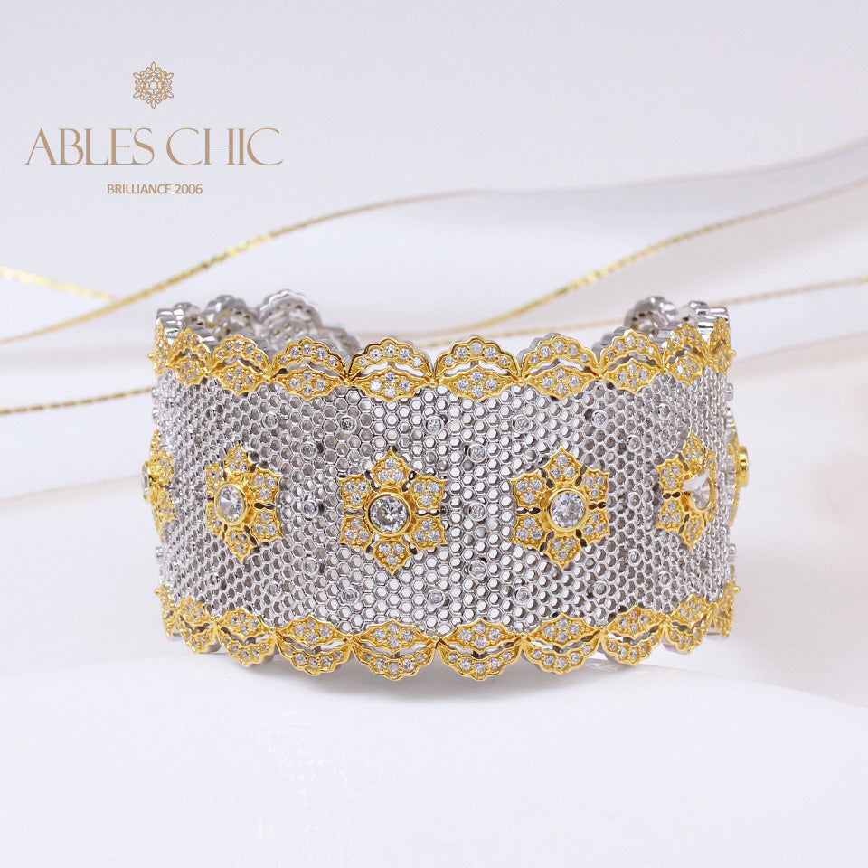 Luftiges Spitzenarmband mit Blumenmuster 5164