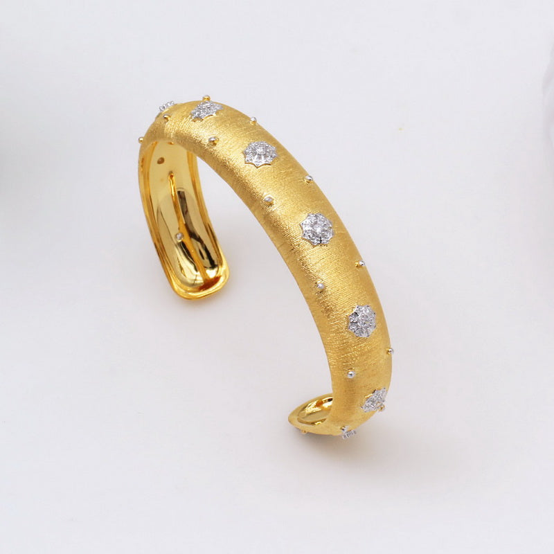 Armreif mit Stoffstruktur und Sternen 5126