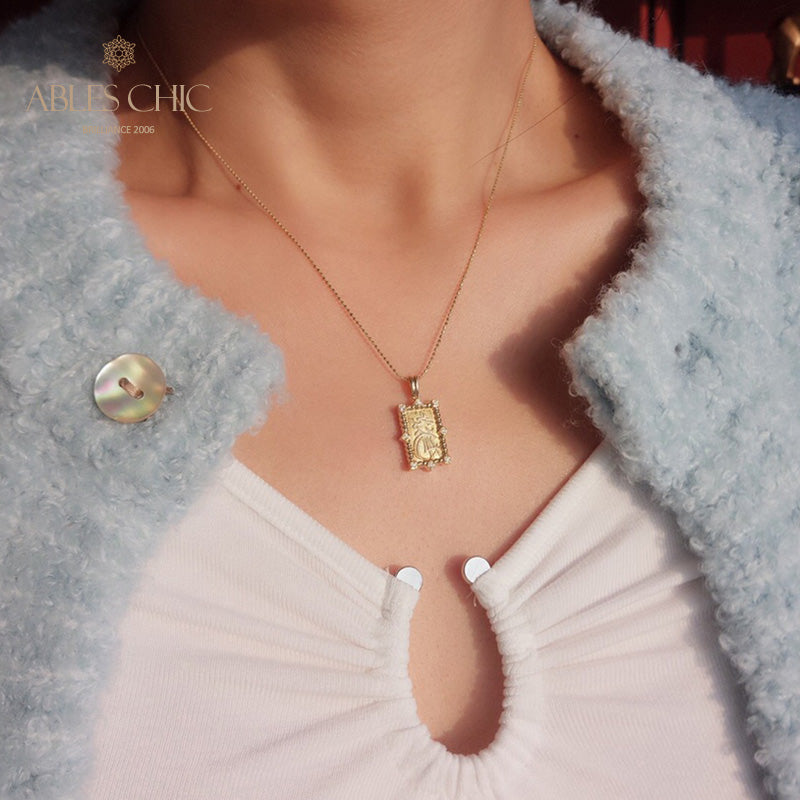 Nur Goldmünzenanhänger mit Figuren