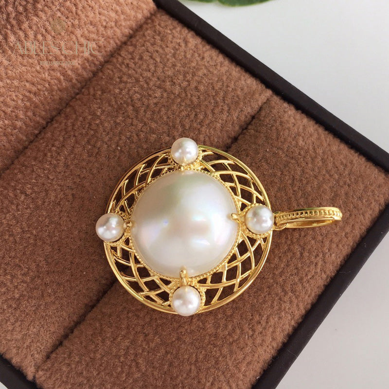 Mabe Pearl Mesh Disc Anhänger 5956