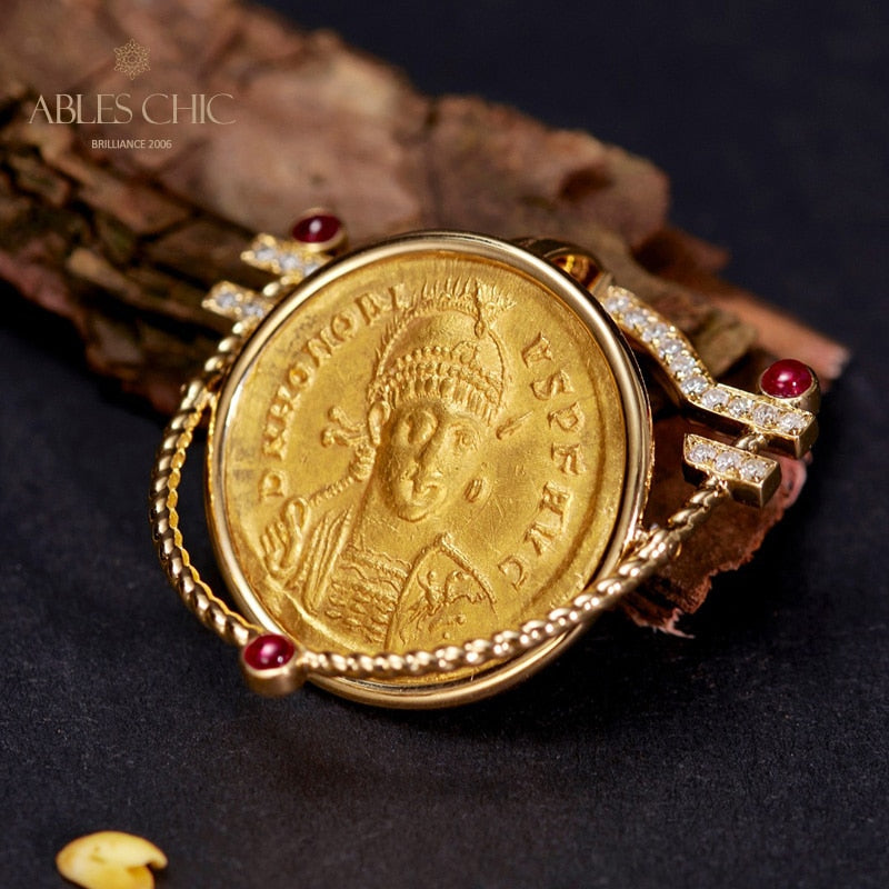 Nur byzantinischer Artefakt-Medaillonanhänger