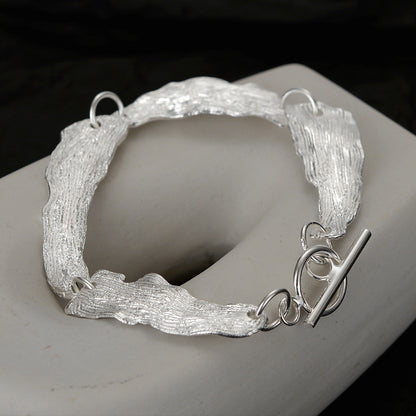 Gliederarmband mit faltigem Blattmuster B1039