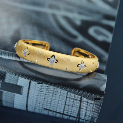 Seidiges Element Kleeblatt Armband 6037