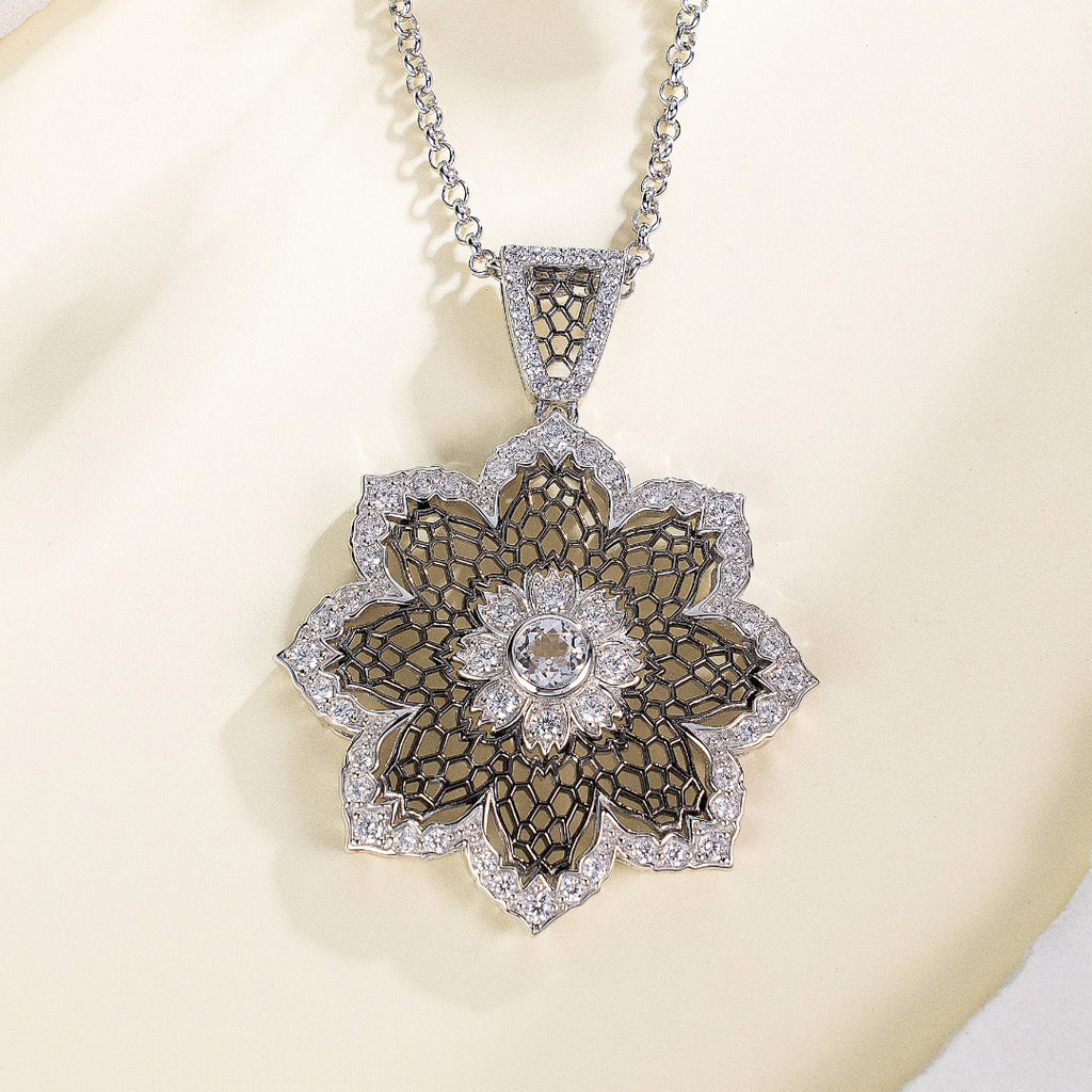 Luftige Blumenkette 6190