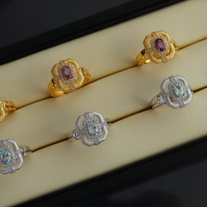 Traditioneller Ring mit natürlichem Topas 6214