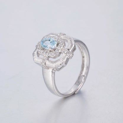 Traditioneller Ring mit natürlichem Topas 6214