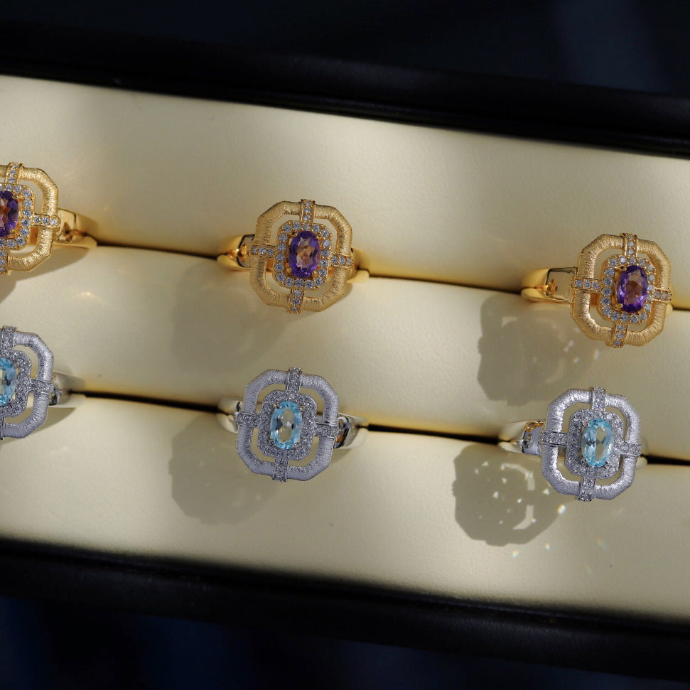 Traditioneller Ring mit natürlichem Topas 6214