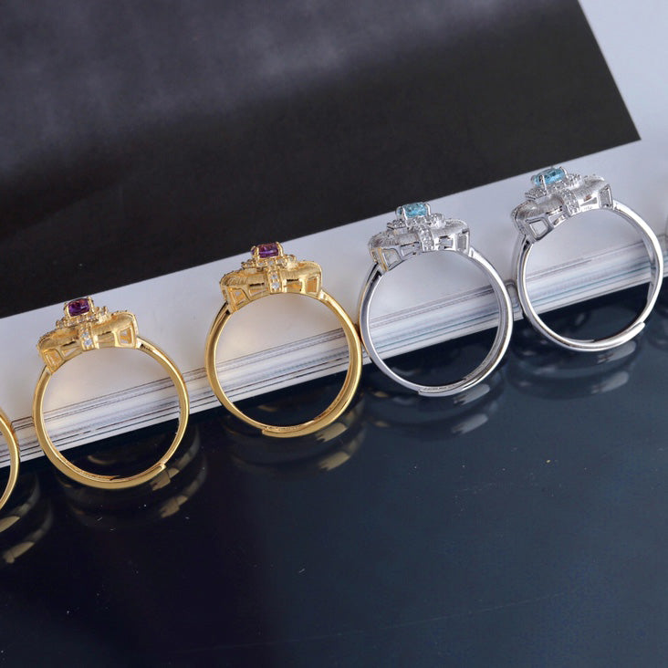 Traditioneller Ring mit natürlichem Topas 6214