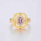 Traditioneller Ring mit natürlichem Topas 6214