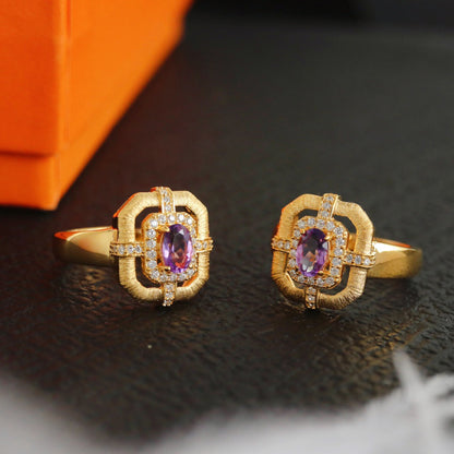Traditioneller Ring mit natürlichem Topas 6214