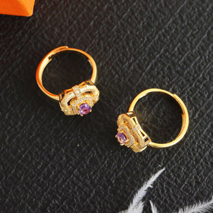 Traditioneller Ring mit natürlichem Topas 6214