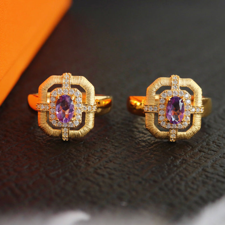 Traditioneller Ring mit natürlichem Topas 6214