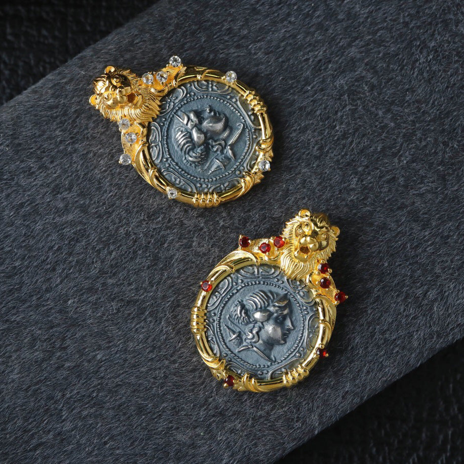 Römischer Münzanhänger mit Löwenrahmen 6339