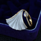 Seidiger zweifarbiger Ginkgo-Ring 6378