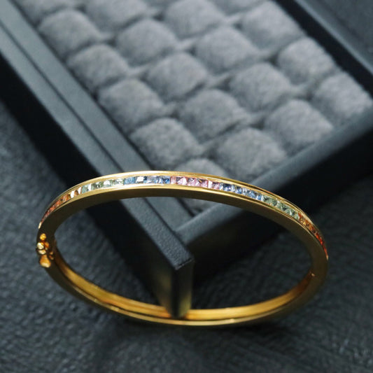 Natürlicher Saphir-Regenbogen-Armreif 6413
