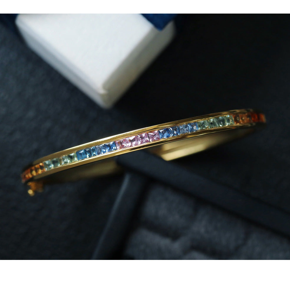 Natürlicher Saphir-Regenbogen-Armreif 6413
