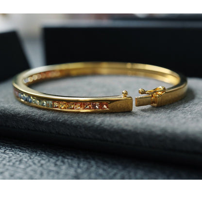 Natürlicher Saphir-Regenbogen-Armreif 6413