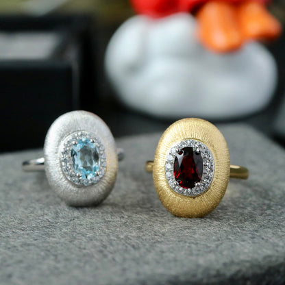 Ovaler Ring aus natürlichem Granat 6424
