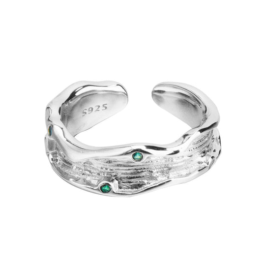 Ring mit gewellter, unregelmäßiger Textur R1255
