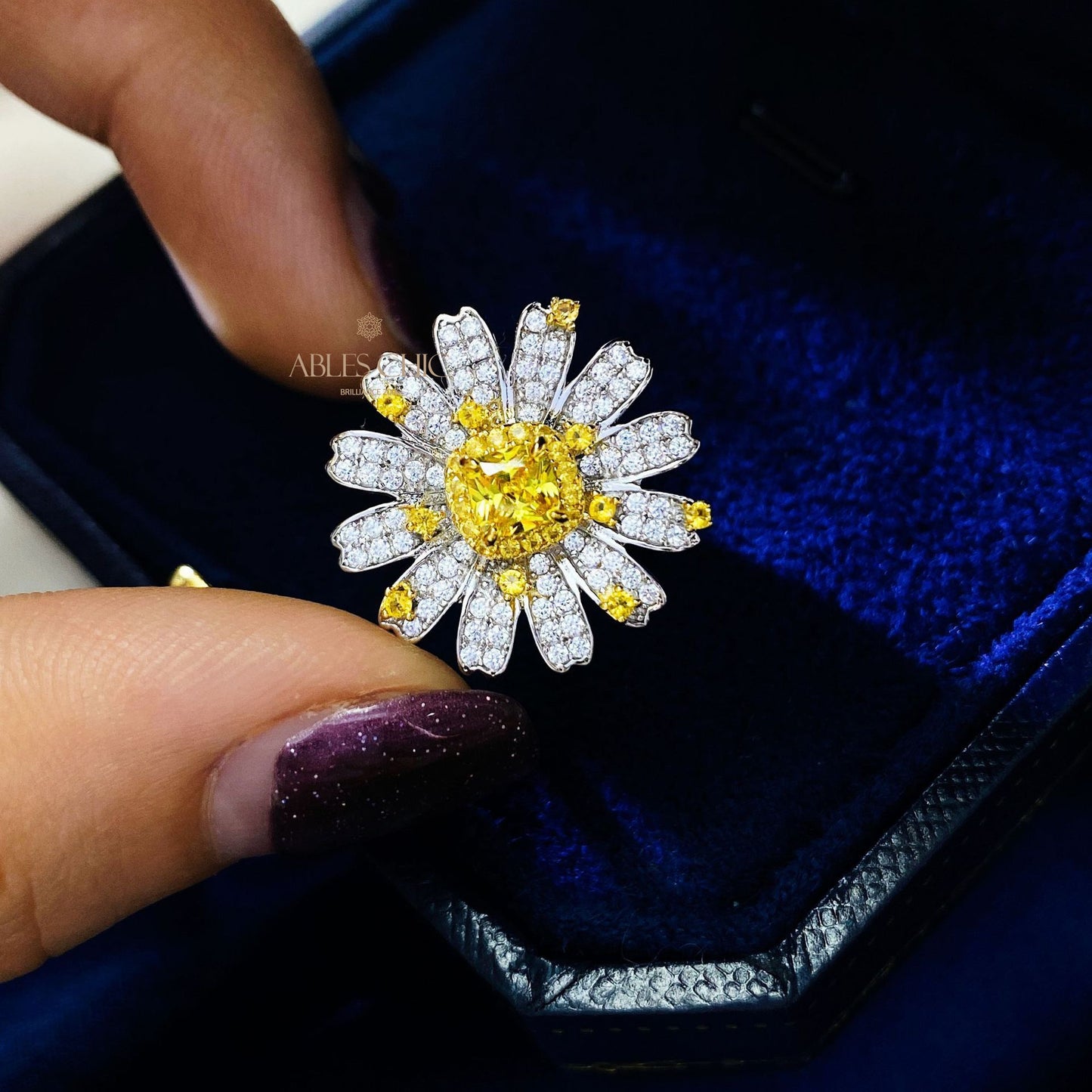 Blühender Gänseblümchen-Citrinring R1379
