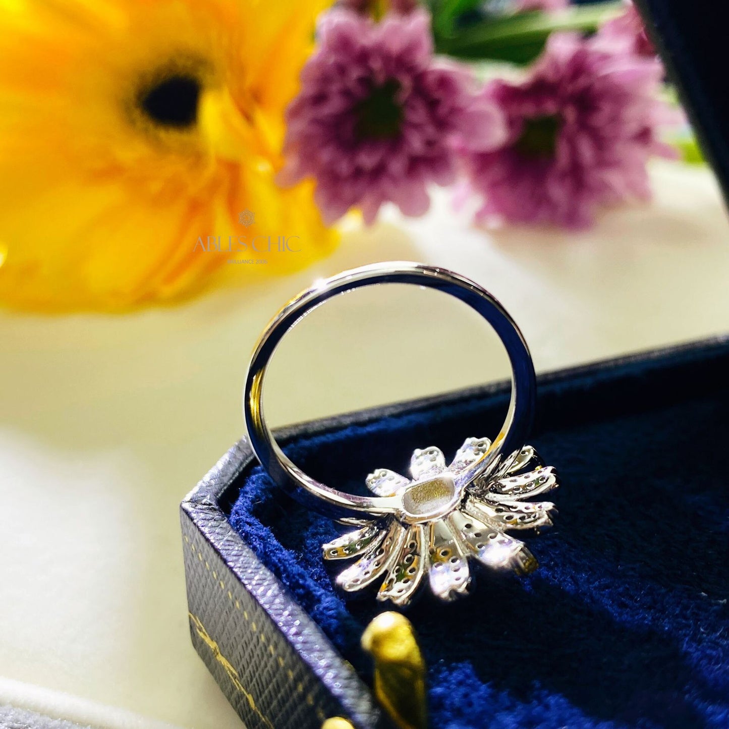 Blühender Gänseblümchen-Citrinring R1379