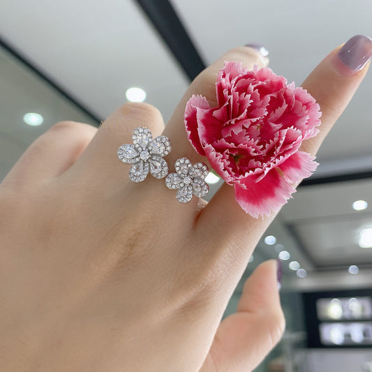 Offener Ring mit gepflasterten Blumen R1378