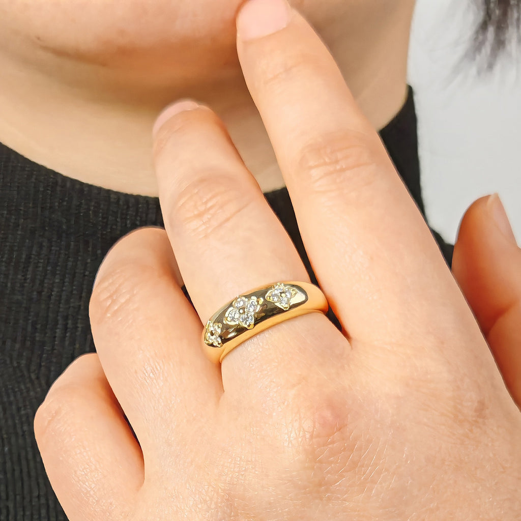 Floral Moissanite Dome Ring