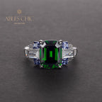 Verlobungsring mit Diamant im Asscher-Schliff R0380