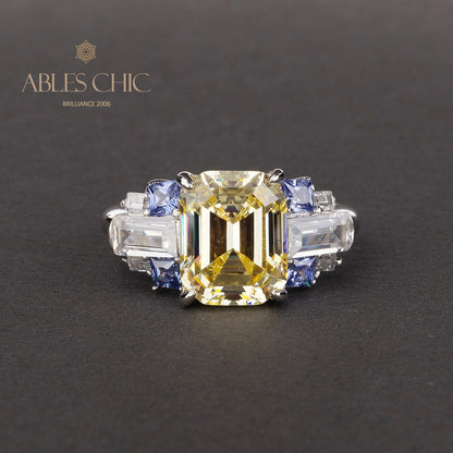 Verlobungsring mit Diamant im Asscher-Schliff R0380